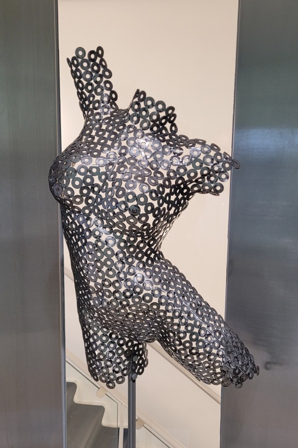 Metal Art Buste